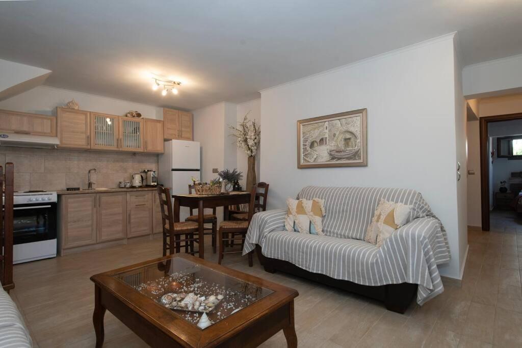 شقة Coast Horizon Romanos  المظهر الخارجي الصورة